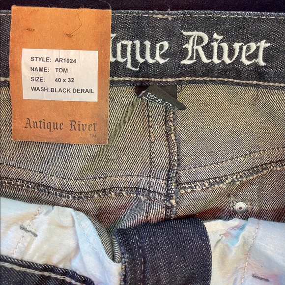 Antique Rivet Jeans - Picture 4 of 4